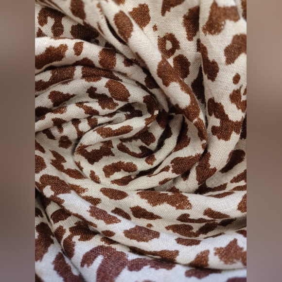 J. Crew 100% Linen EUC Animal Print Top Size 10 - Picture 6 of 7